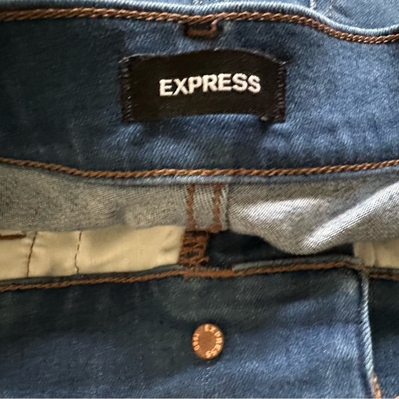 High-Rise, Distressed Skinny Jeans - Picture 3 of 4